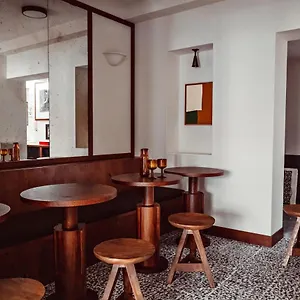 Des Academies Et Des Arts Hotel Paris